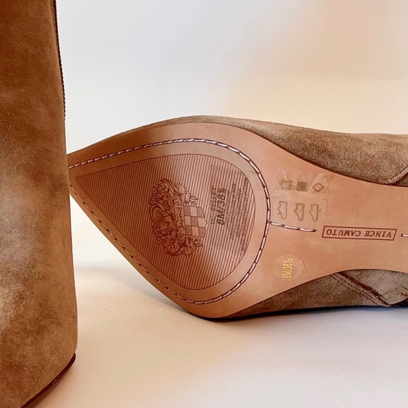 Vince Camuto tan suede fringed booties size 8.5M - Picture 6 of 6